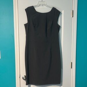 The Limited Classy Gray Corporate Sheath Dress